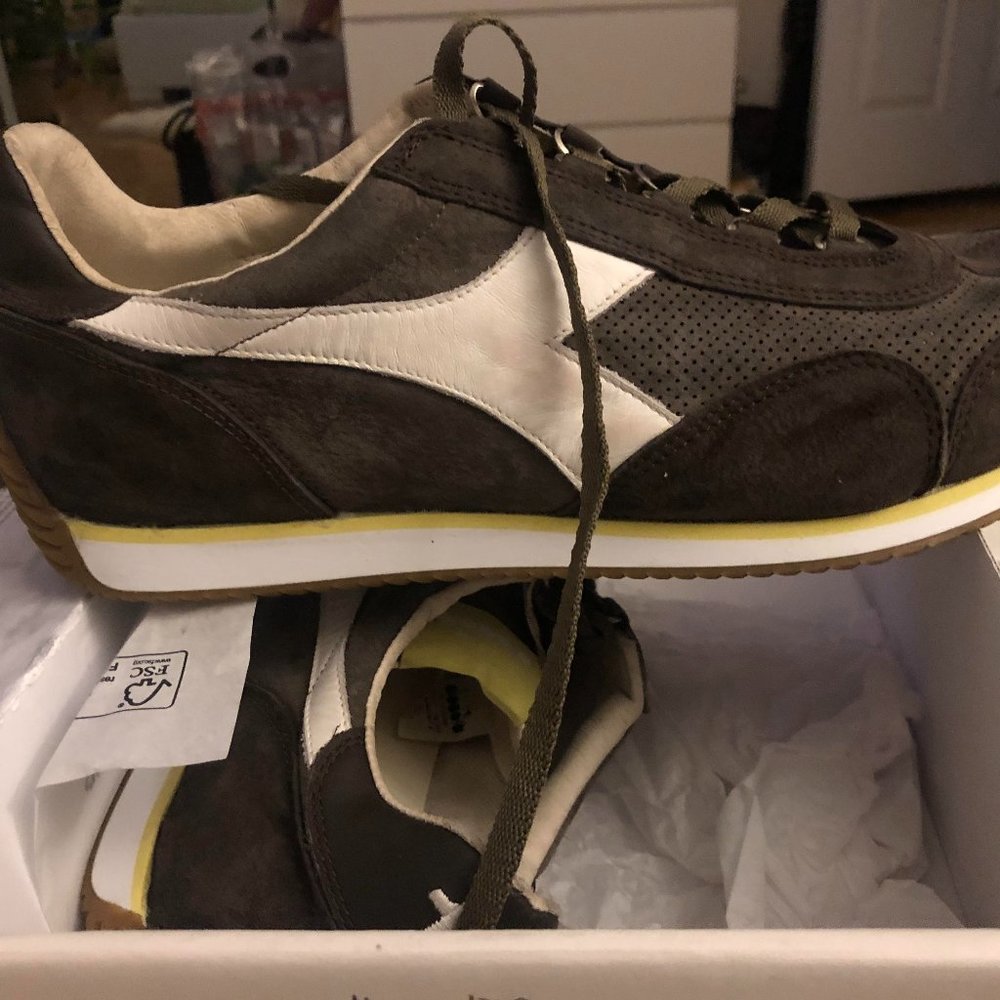Brand New Diadora Heritage Trainers, , Chocolate Brown